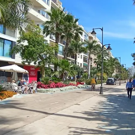 Apartment Surf House, Apartamento En La Playa De *