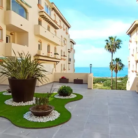 Surf House, Apartamento En La Playa De * Estepona